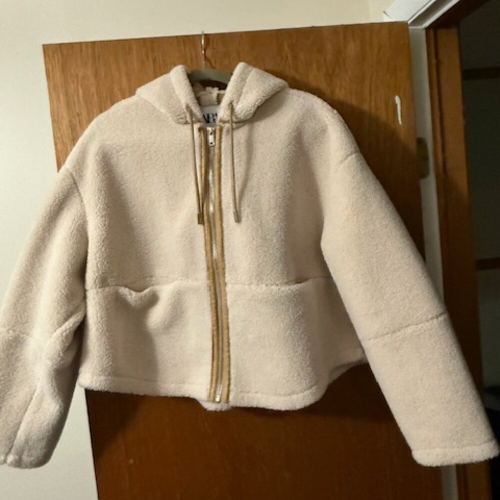 NWOT Zara Zipper Sherpa Woman's Jacket with Faux Suede Interior Size XL